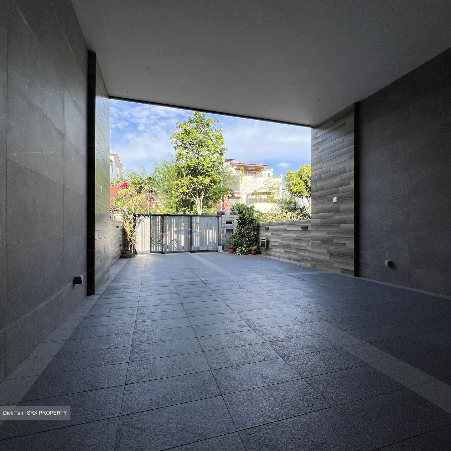 Sembawang Hills Estate (D20), Terrace #437298831